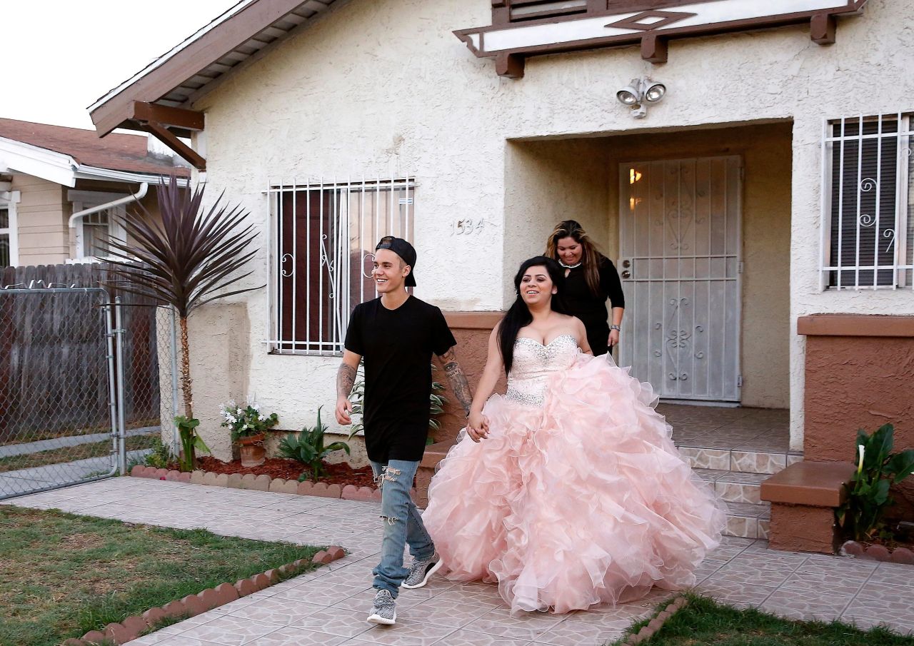 Justin Bieber Surprises Girl With Dream Quince My Quince