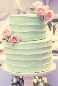 textured-buttercream-cake-quinceanera